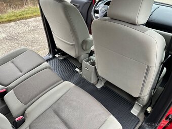 Mazda 5 1,8i 85KW VYHŘÍVANÁ SEDADLA,TOP STAV - 9