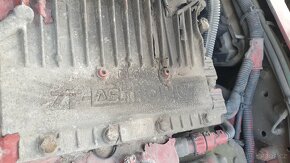 Motor 504076506 - 9