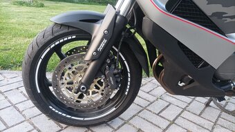 Honda VFR 800X Crossrunner - 9