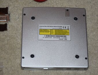 CPU PC kabely, chladiče, DVD mech., záslepky, spojmat, atd. - 9