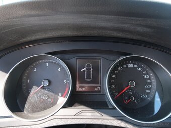 Volkswagen Passat 2.0TDI,110kW,DSG,navi,a.klima - 9