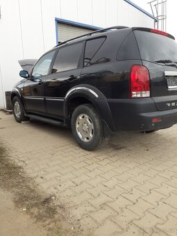 Ssangyong rexton - 9