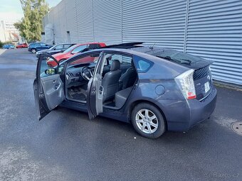 Toyota prius3 - 9