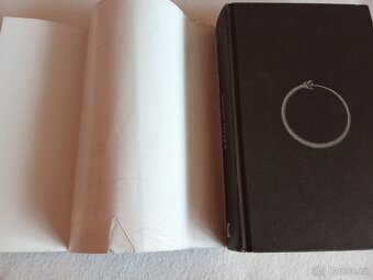 Mix fantasy a sci-fi knih - 9