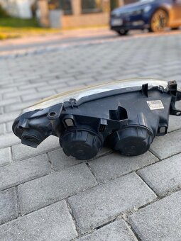 PŘEDNÍ světla, PEUGEOT 307 DO-05 - 9