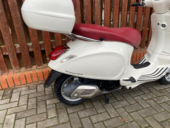 Vespa Primavera 125 3V - 9