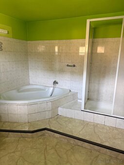 Prodej rodinného domu - 9