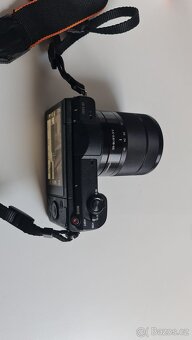 Sony Alpha 5100 + 18-55 OSS - 9