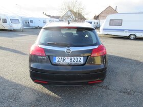 Opel Insignia 2,0 TDCI , 4x4, r.v. 2013 technicky TOP - 9