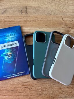Prodám iphone 16 Pro Max 256gb - 9