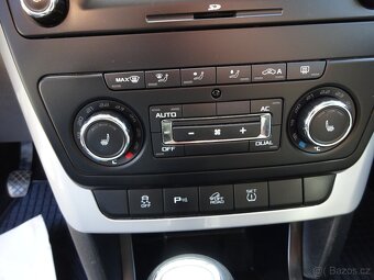 Škoda Yeti 2.0 TDI 4x4 r.v.2012 (81 kw) serviska - 9