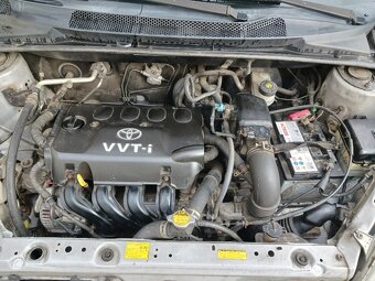 Toyota Yaris - 9