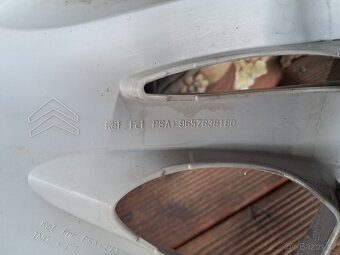 ORIG. POKLICE CITROEN 16", JEN 1 KS, ORIG. ČÍSLO 9657838180 - 9