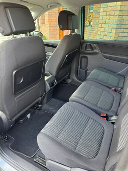 Seat alhambra 2016, 2.0TDI, 109000km, 110kw, 7 míst - 9
