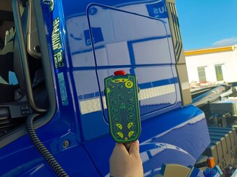 MAN TGS 26.520 6x2-4 LL CH, nosič - 9