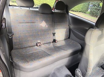 Opel Corsa C 1.0 - 9
