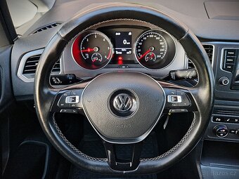 VW Sportsvan 1,6 TDi jen 147tkm Vyhř sed Park senz - 9