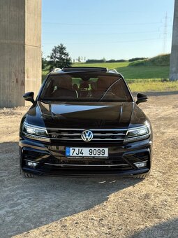 VW Tiguan R-Line DSG VIRTUAL + DVD - FULL VÝBAVA - 9
