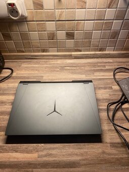 Herní notebook Lenovo ach16h - 9
