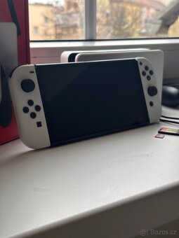 Nintendo Switch OLED - kompletní balení - 9
