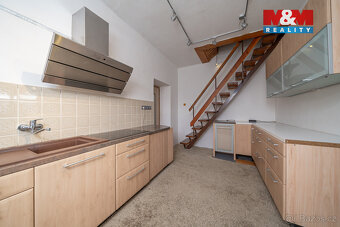 Prodej pozemku k bydlení, 1643 m², Lobodice - 9