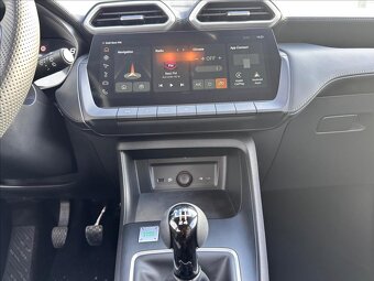 MG ZS 1,5   5MT Elegance (2025) - 9