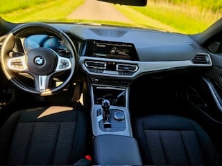 BMW 330e Touring - 9