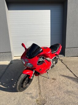 Triumph daytona t595 955 - 9