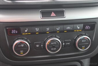 Volkswagen Sharan 2.0TDI 130kW NAVI TAŽNÉ ZAŘ. (2014) - 9