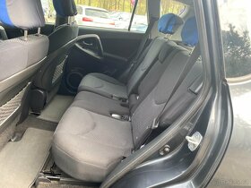 Toyota RAV4 4 2.2 Turbodiesel Sol MOC PĚKNÁ - 9