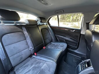 Škoda Superb, Garážovaná, 1.8 TSI (4x4) - 9
