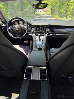 Porsche Panamera 4 - 9