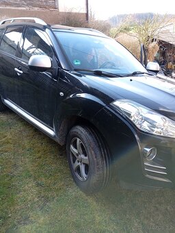 Peugeot 4007 - 9