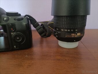 Nikon D3100 + příslušenství - 9