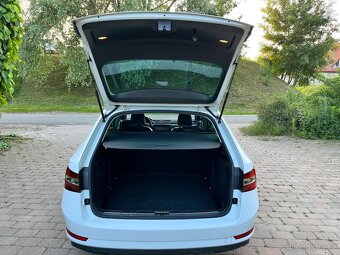 Škoda Superb 1.6 TDI KOMBI STYLE, 7DSG, LED, KŮŽE, NAVI - 9