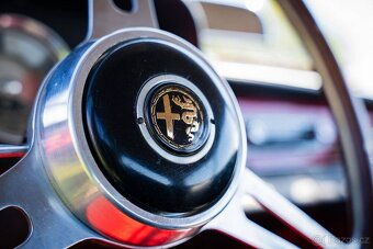 Alfa Romeo Giulia Sprint 1600 z roku 1962 - 9
