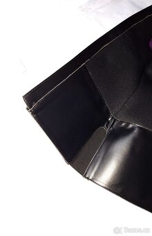 Sexy černé lakované kozačky nad kolena - 9