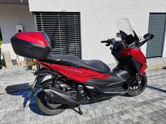 Honda Forza 350 ČR - 9