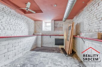 Pronájem komerčního prostoru, 212 m2, ul. Pobialova, Ostrava - 9