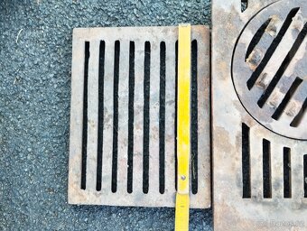 Prodám starožitná dvířka ke kamnům a rošty - 9