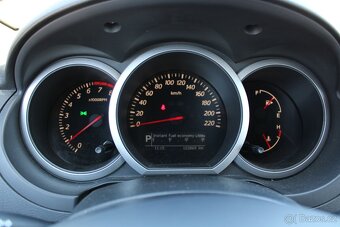 Suzuki Grand Vitara 2,4VVT 124KW, AUTOMAT,4x4, ČR,r.v. 2009 - 9