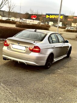 BMW 320 E90 - 9