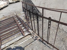 Staré železné zábradlí, plot, balkonové zábradlí, 3 ks - 9
