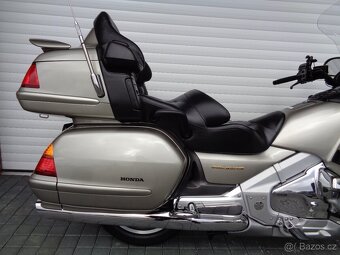 Honda goldwing 1800 - 9