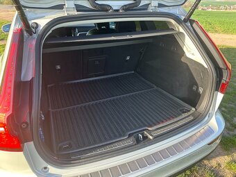 Volvo V60 - Cross Country B4 - AWD, BLIS - 9