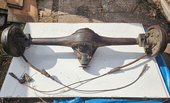 Praga Piccolo zadní náprava a kola - 9