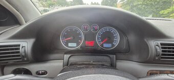 Volkswagen Passat B5.5 Sedan 2.8 V6 Highline - 9
