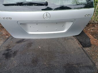 Mercedes C 203 combi - páté dveře, víko kufru - 9