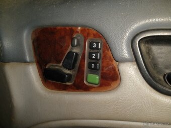 Mercedes benz W208 CLK 320 V6 - zbylé díly z projektu - 9