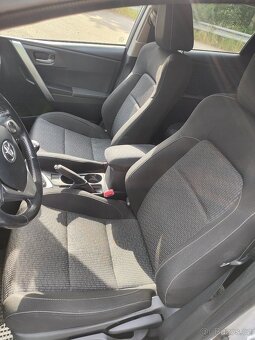 Toyota Auris 1,4 D-4D Touring Sports - 9